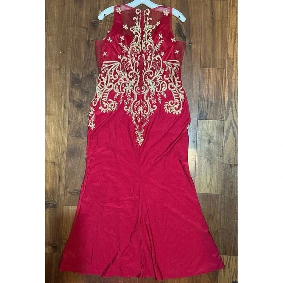 Dancing Queen Embroidered Bodice Gown 2XL - Picture 3 of 6